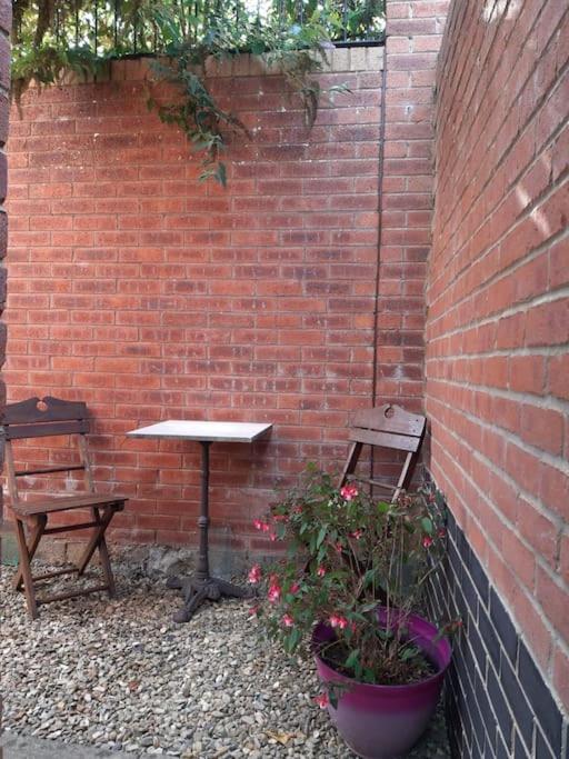 טראוברידג' Lovely New 1 Bedroom Loft Apartment With On Drive Parking מראה חיצוני תמונה